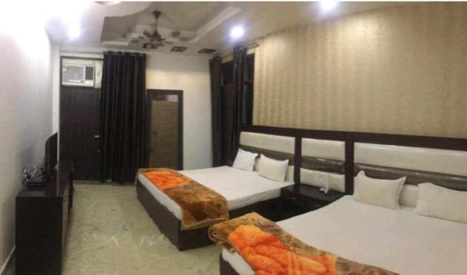Hotel Maharaja Continental - นิวเดลี ภายนอก รูปภาพ